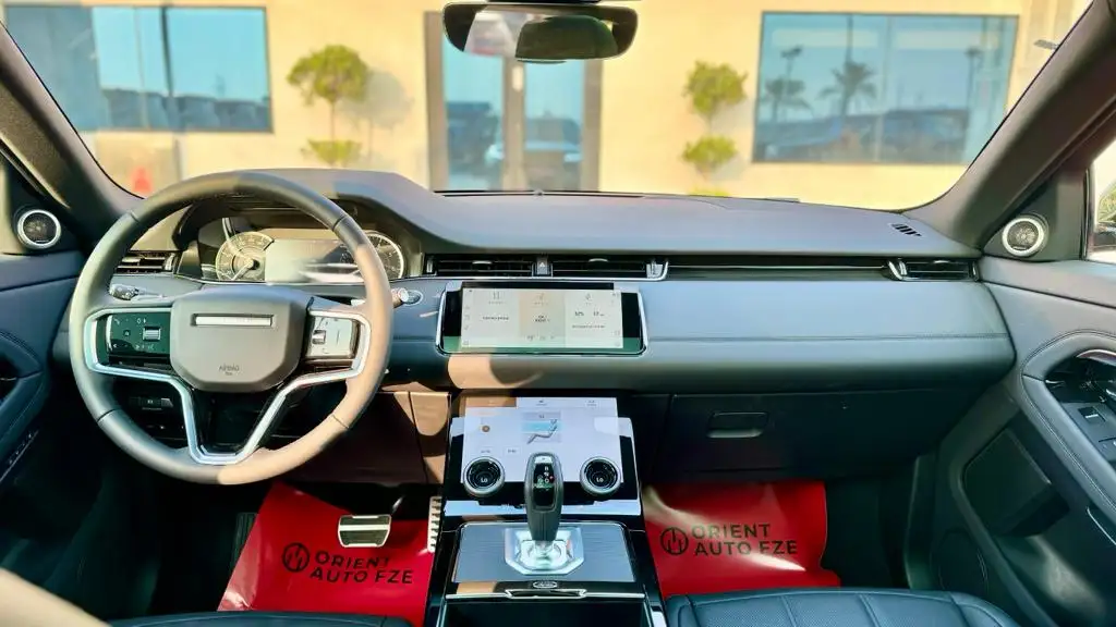 لاند روفر رانج روفر إيفوك 2023 1.5L