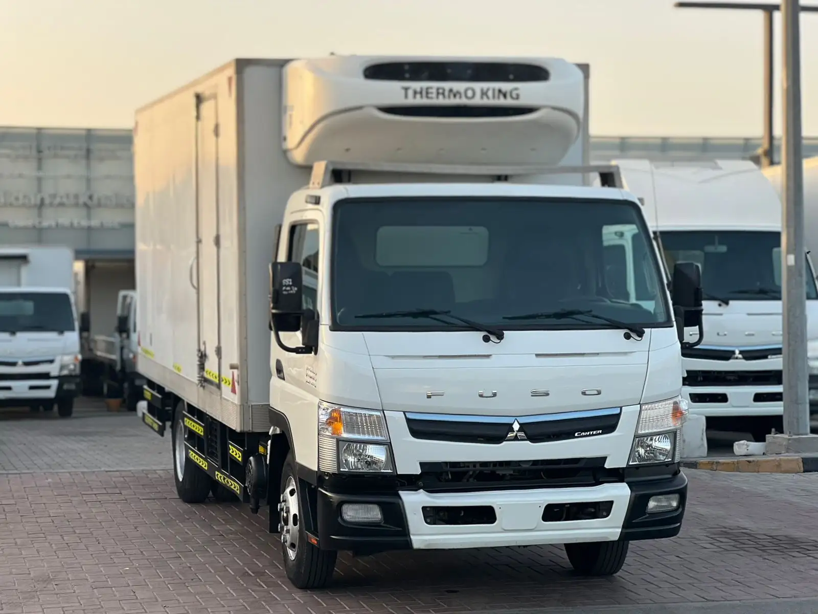 Mitsubishi Canter 2020