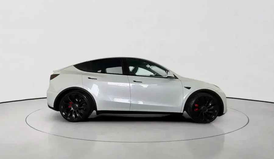 تسلا موديل Y 2023 undefinedL