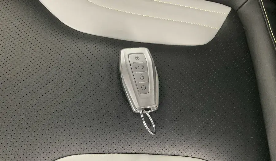 Geely Coolray 2024