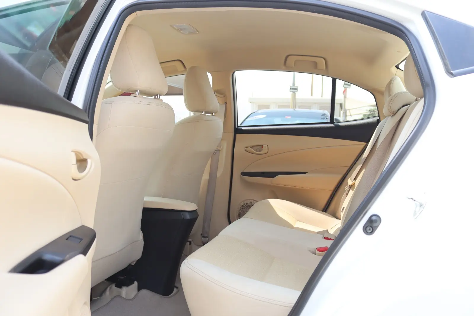 تويوتا يارس سيدان 2022