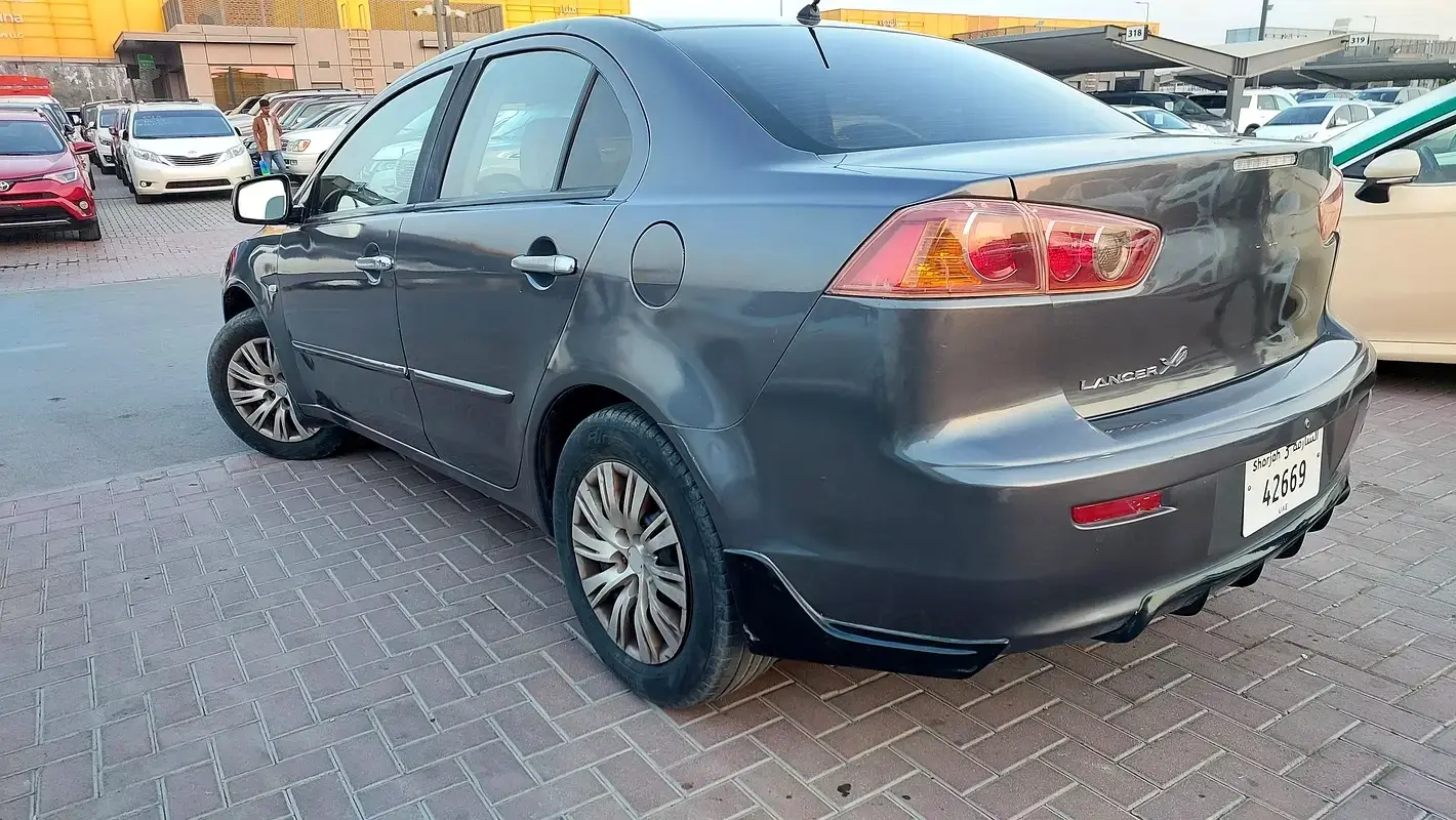 ميتسوبيشي لانسر 2008