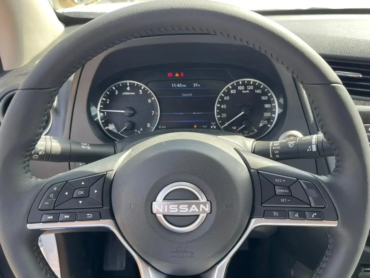 نيسان نافارا 2025 2.5L