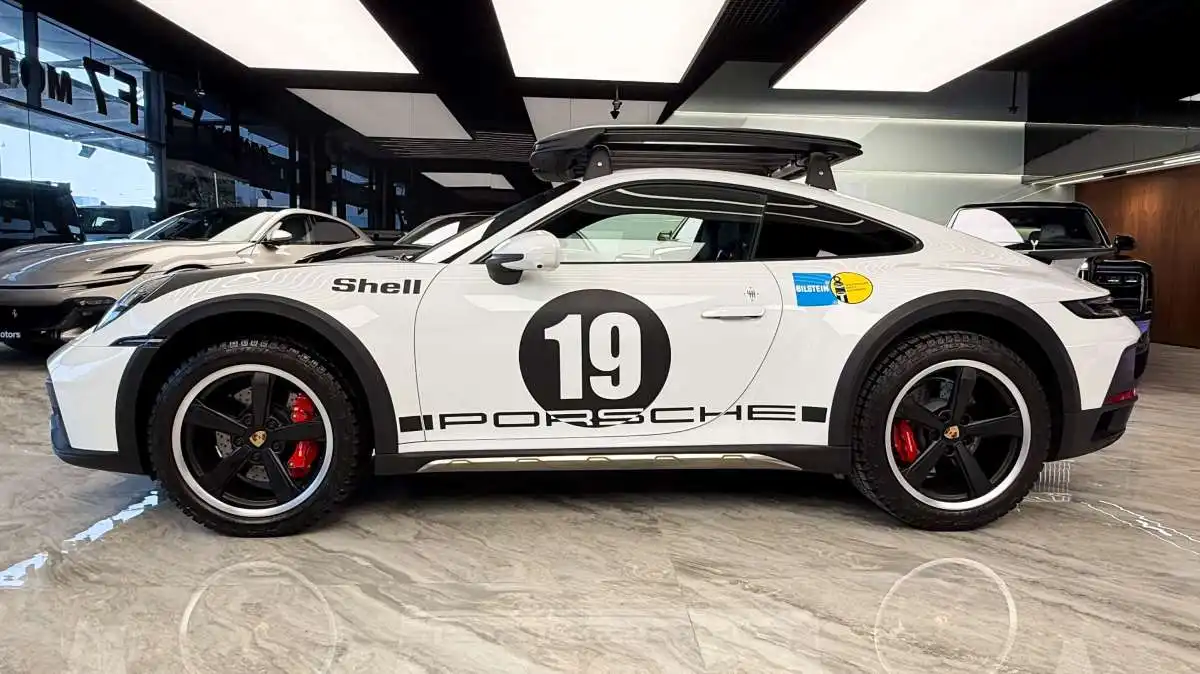 بورش 911 2023 3L