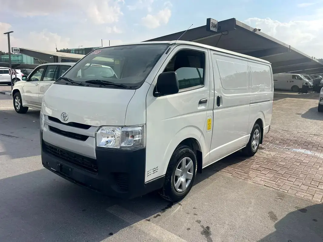 Toyota Hiace 2022 2.5L