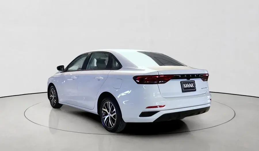 Geely Emgrand GT 2026