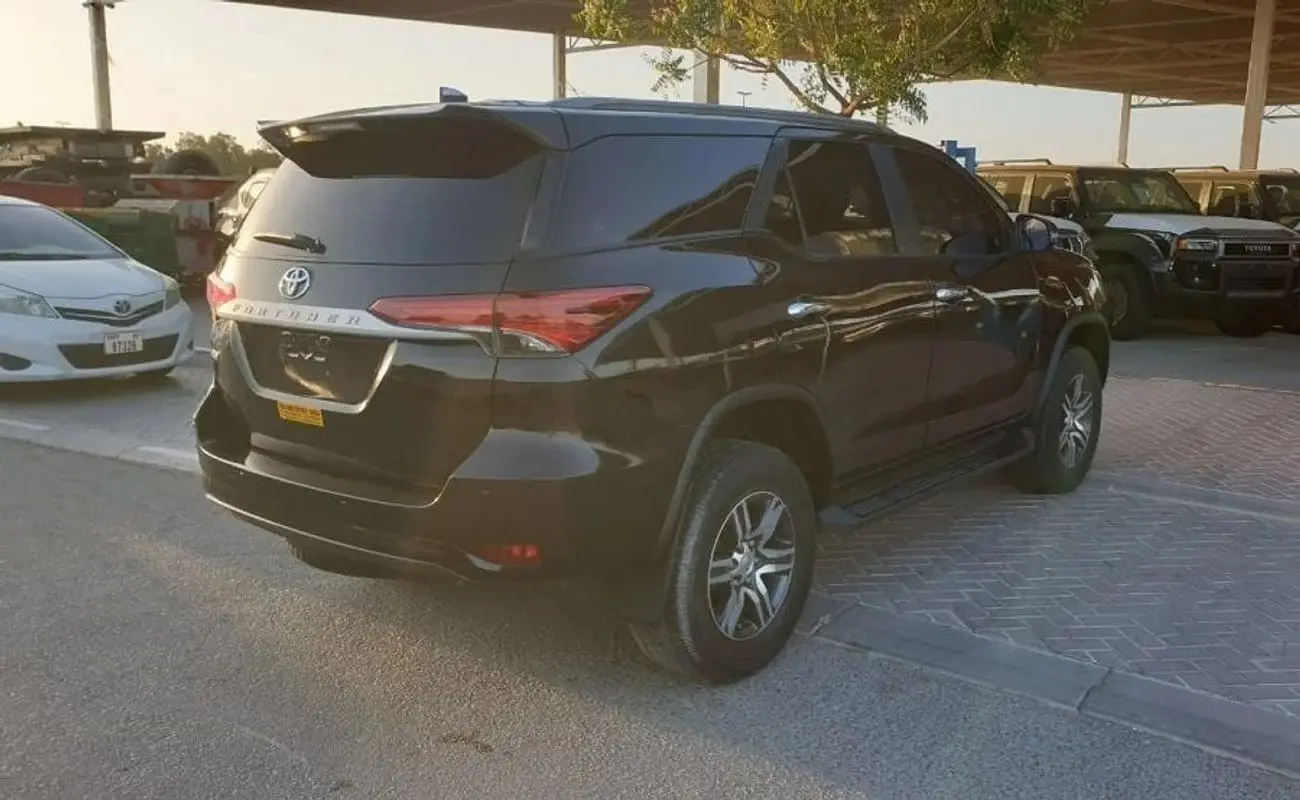 تويوتا فورتونر 2022 2.7L
