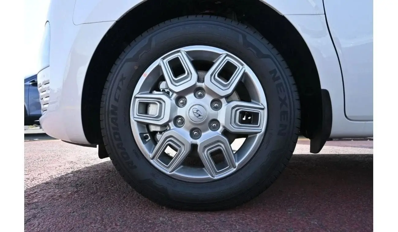 Hyundai Staria 2024 3.5L