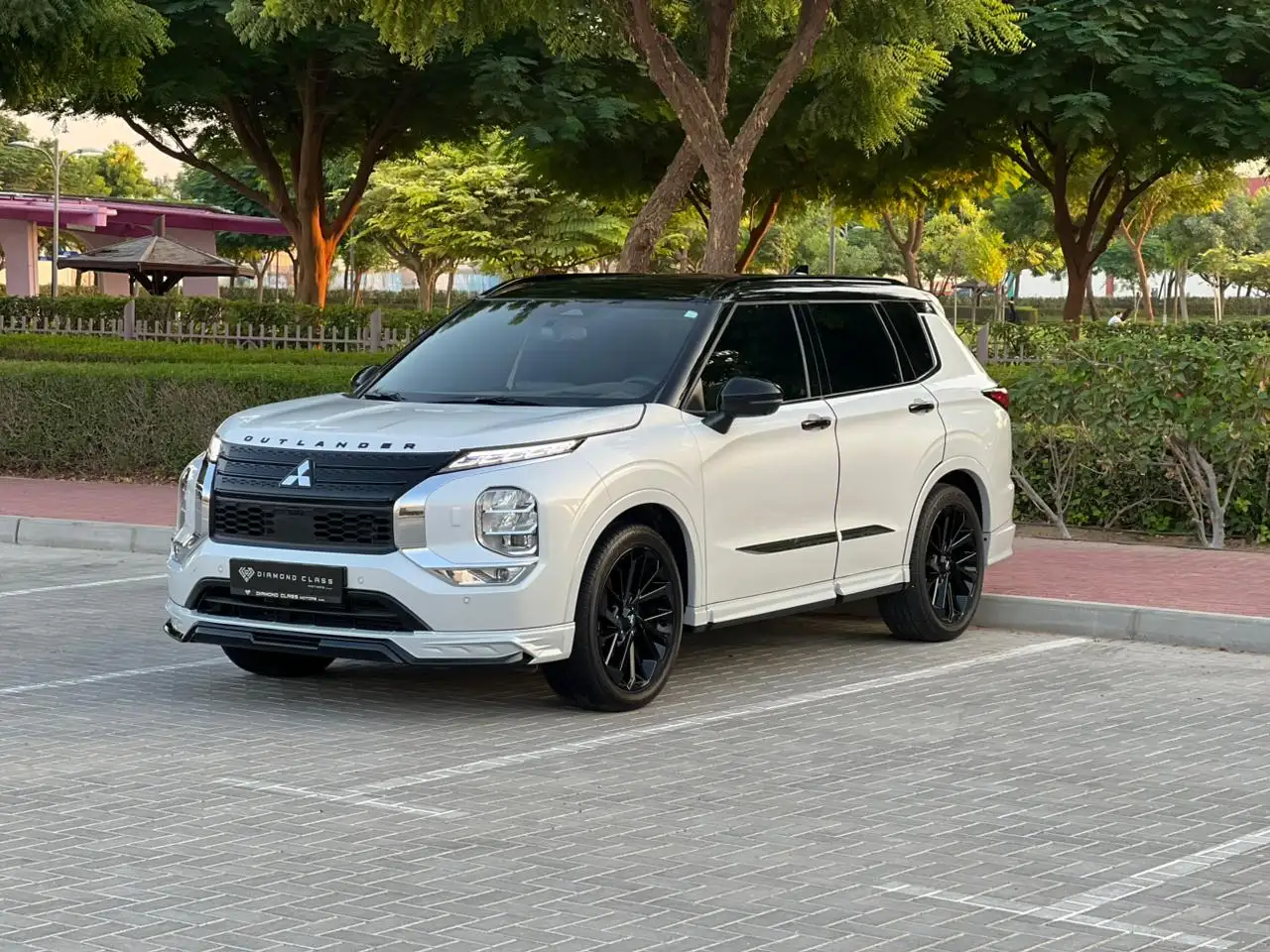 Mitsubishi Outlander 2025