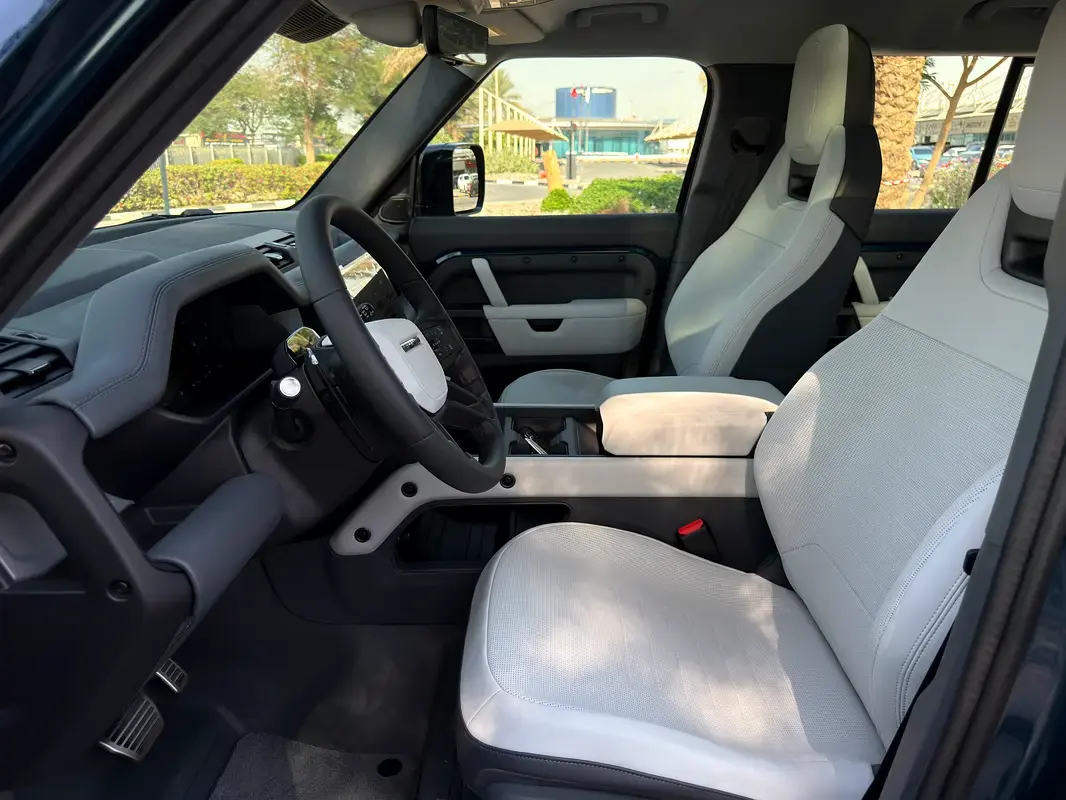 لاند روفر ديفندر 2026