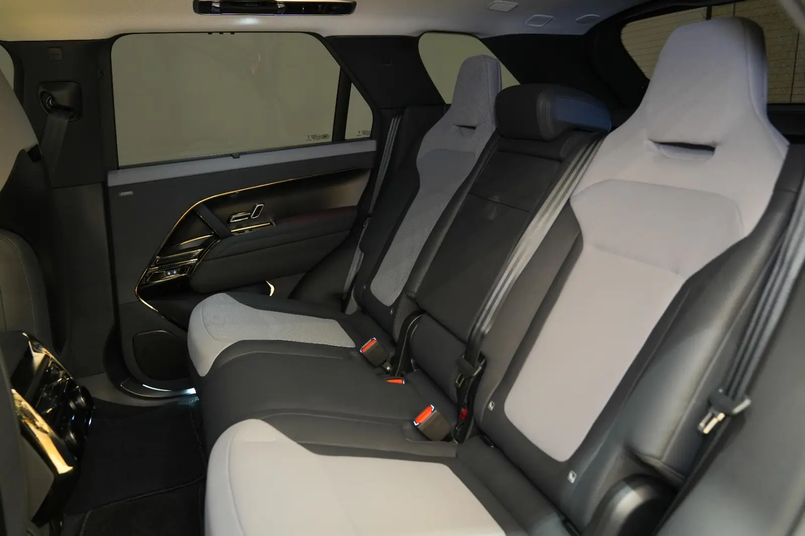 Land Rover Range Rover Sport  2024