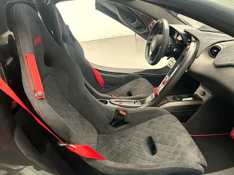 مكلارين P1 2012