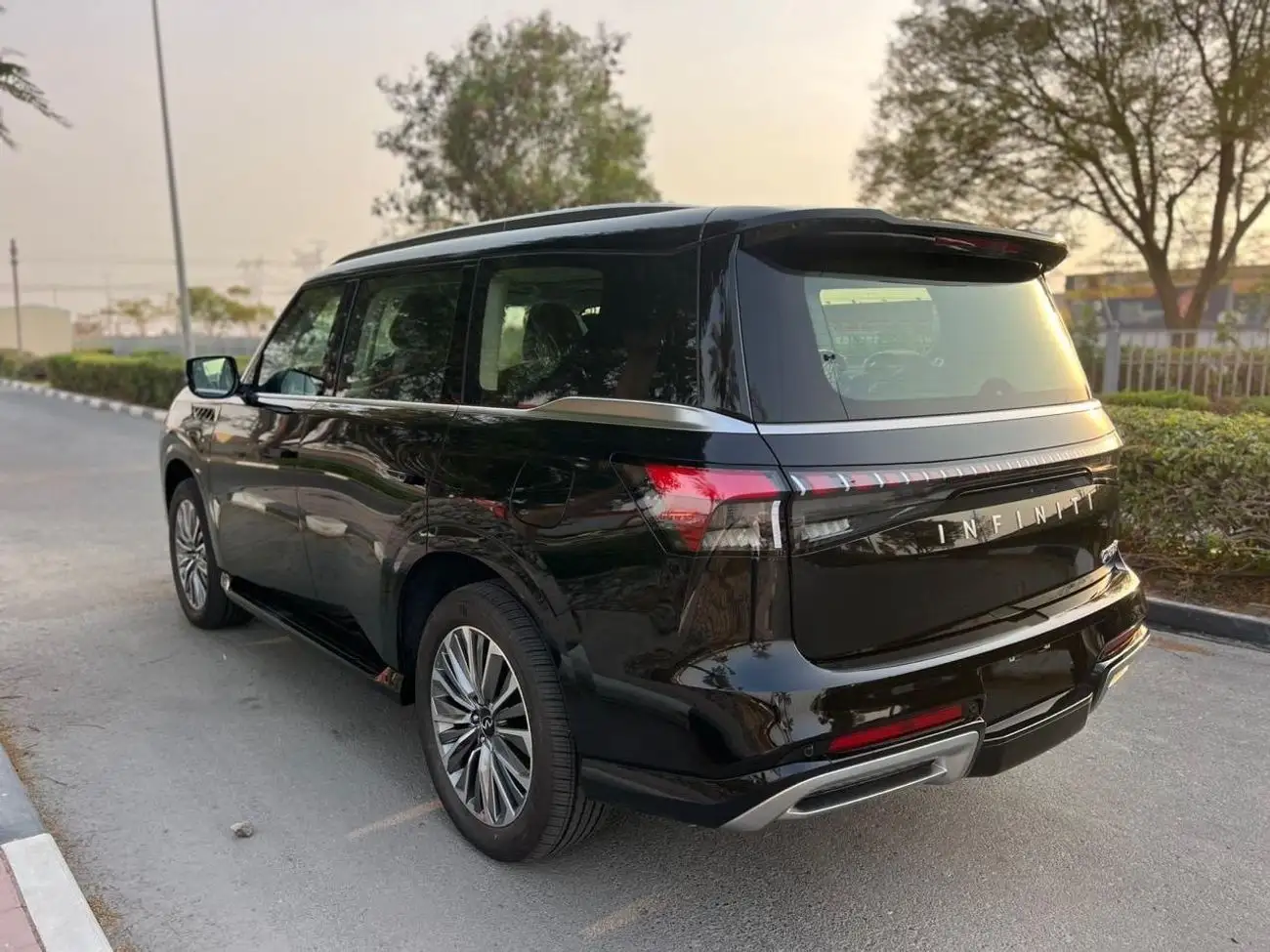 إنفينيتي QX80 2025
