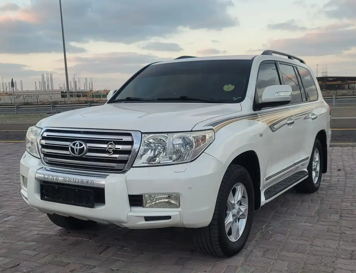 Toyota Land Cruiser 2010 5.7L