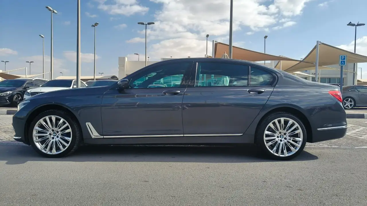 BMW 7 Series 2017 4.4L