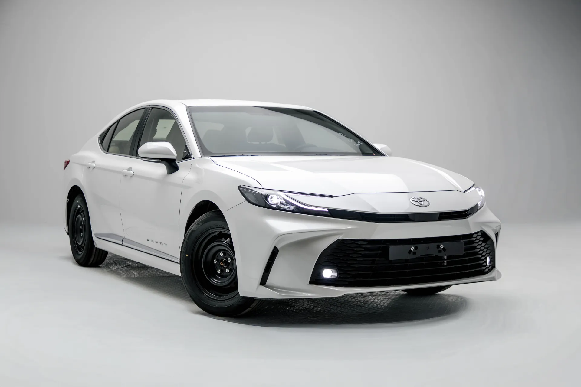 تويوتا Camry HEV 2026 2.5L