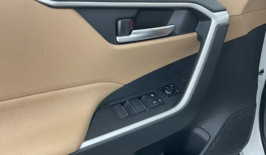 تويوتا راف ٤ 2025 2.5L