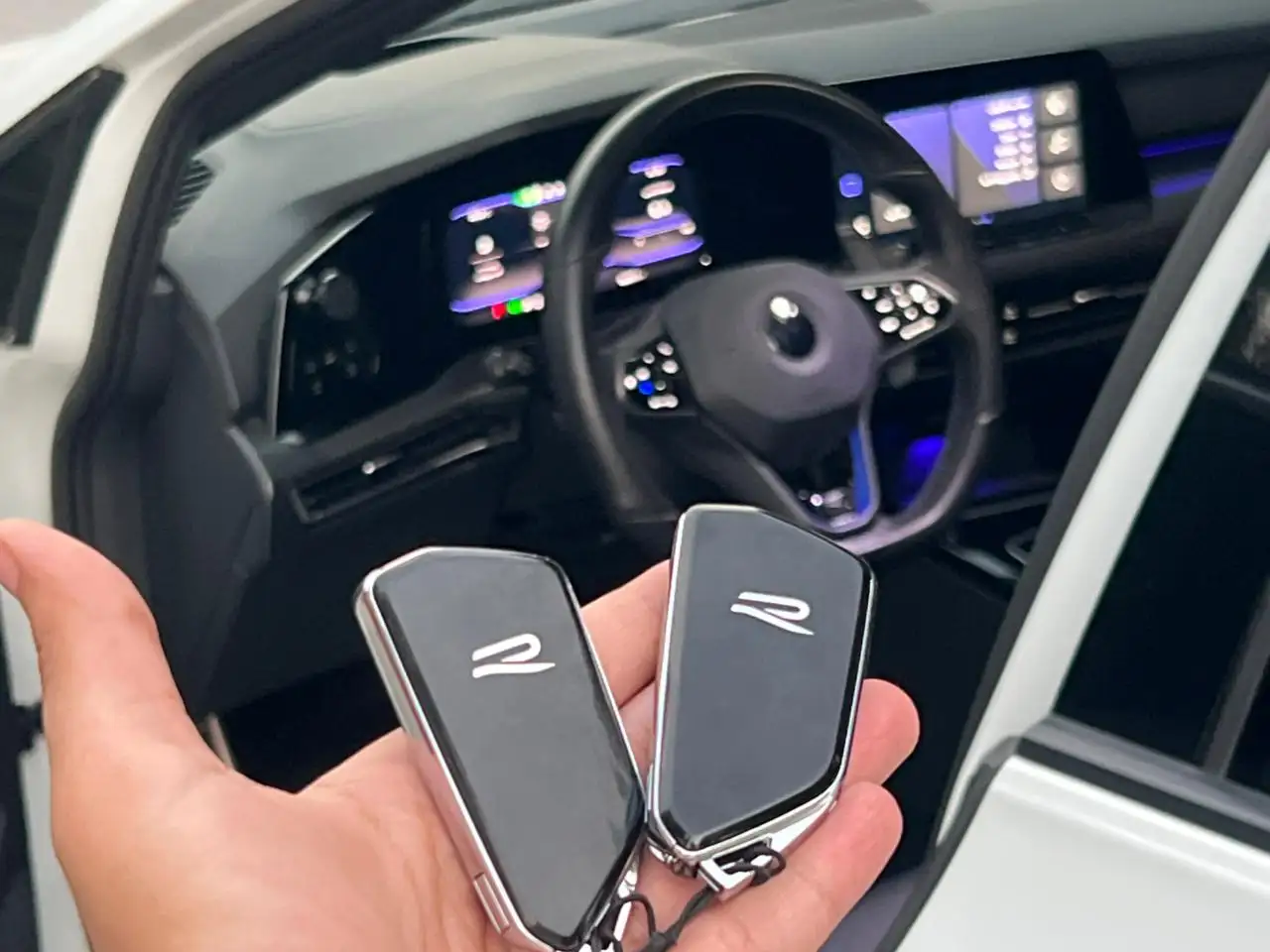 فولكس واجن جولف ار 2024