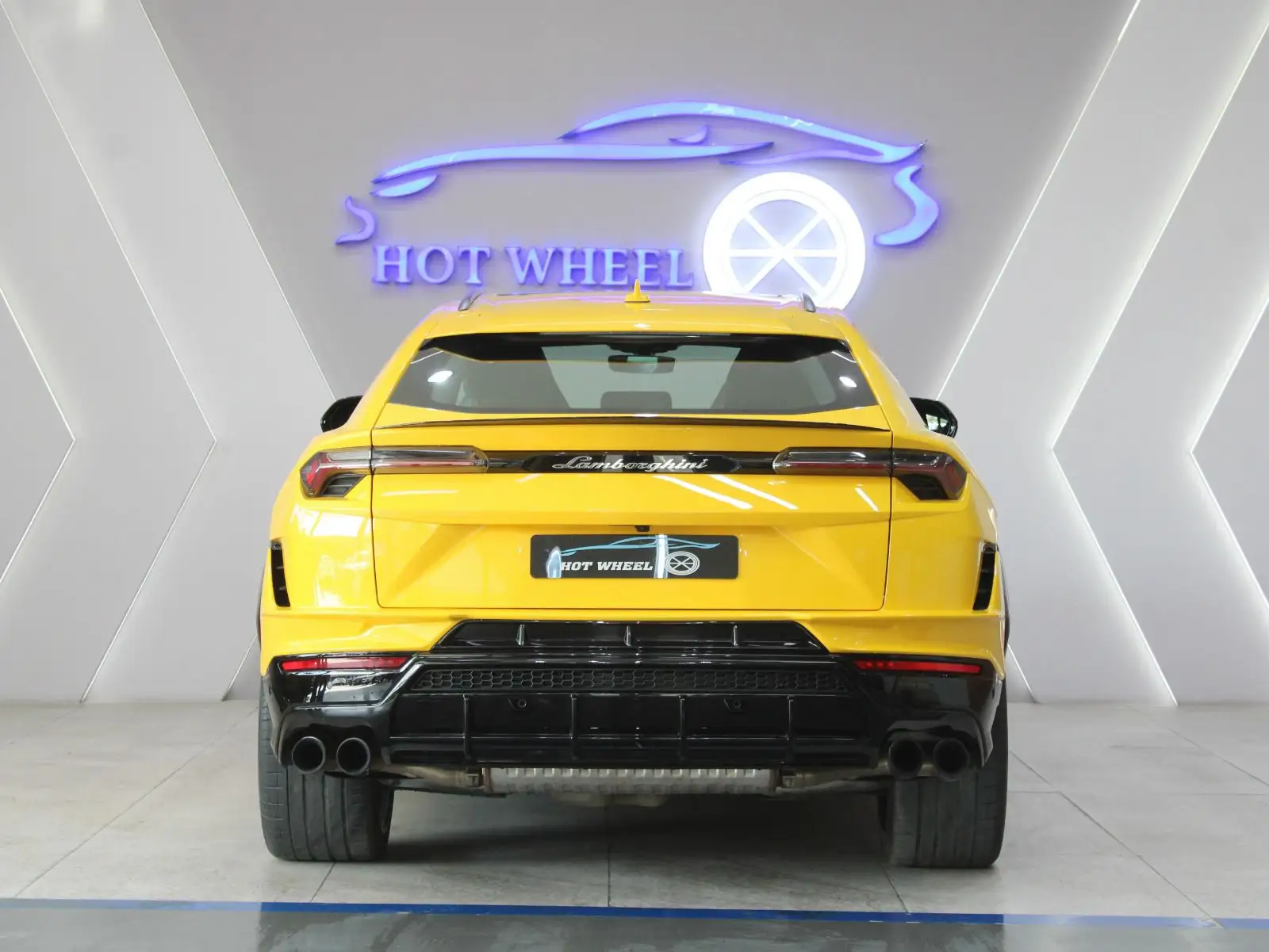 Lamborghini Urus 2024 4L