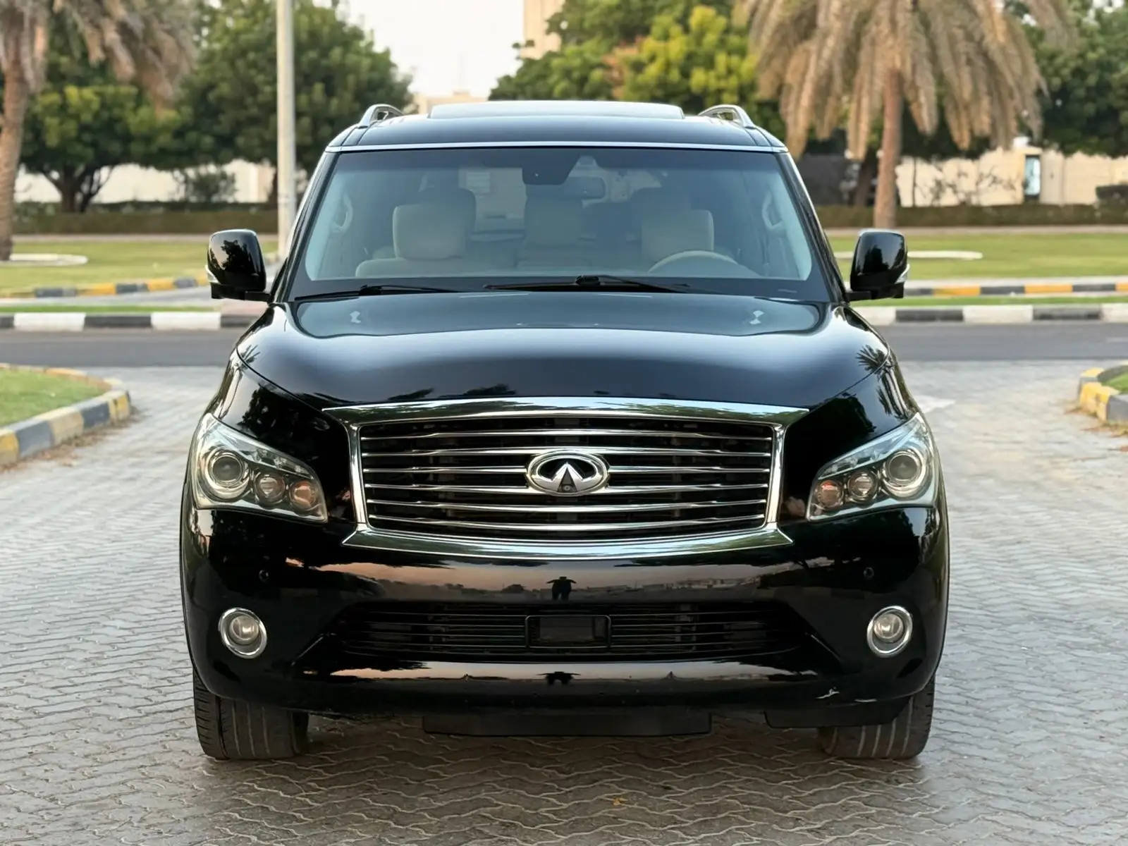Infiniti QX56 2011 5000L