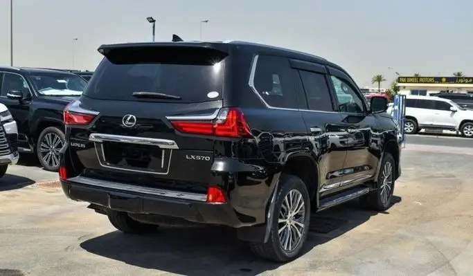 Lexus LX 2017 5.7L