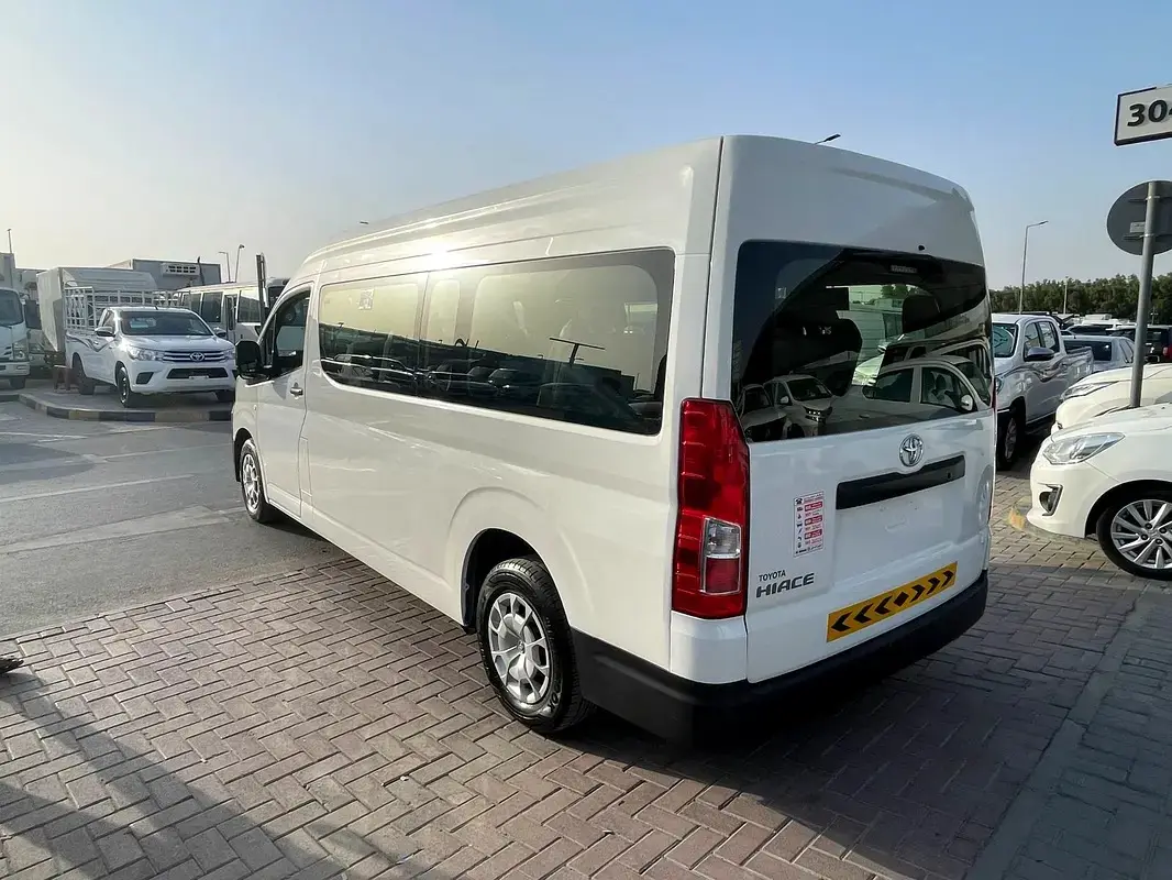 Toyota Hiace 2021 3.5L