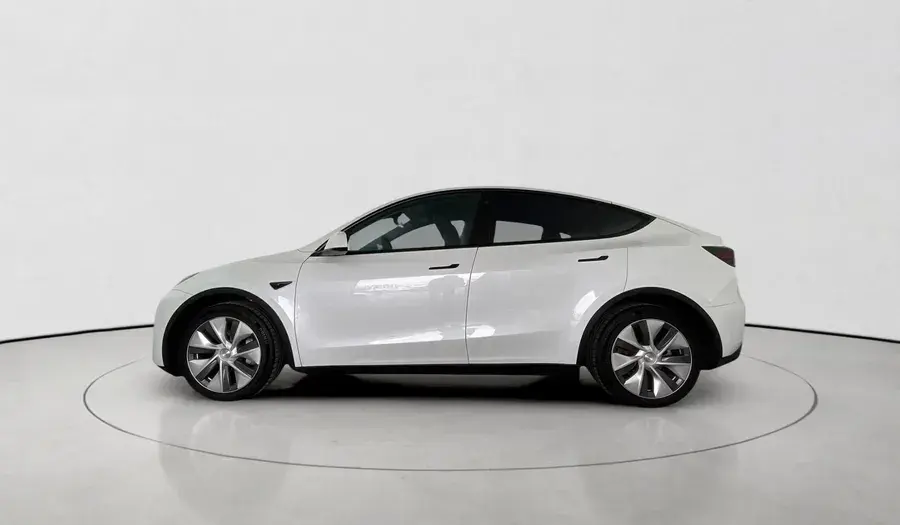 تسلا موديل Y 2024