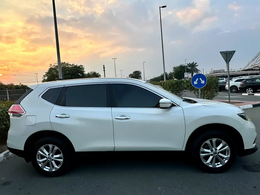 نيسان اكس تريل 2015