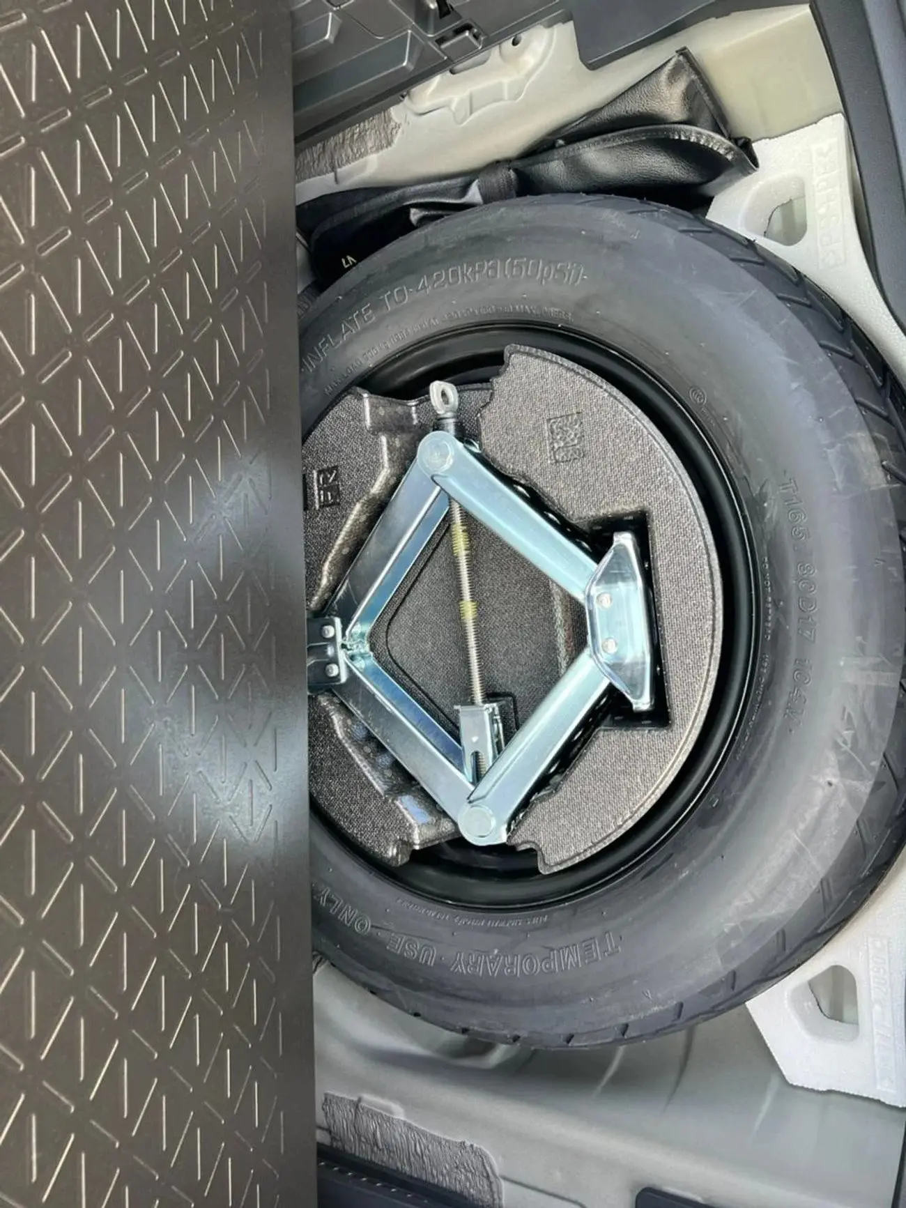 Toyota RAV4 2025 2.5L