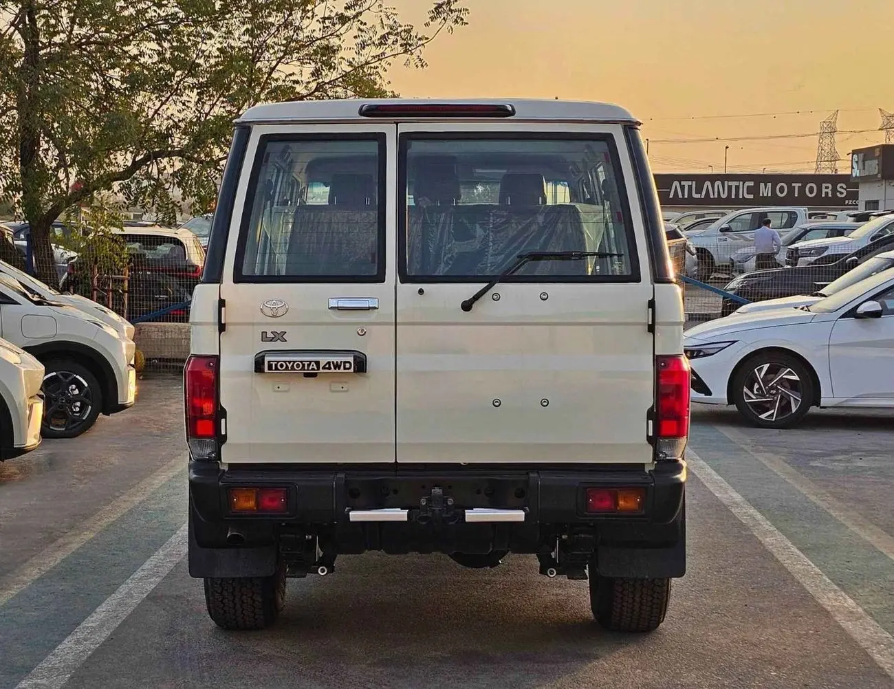 Toyota Land Cruiser 70 2025 2.8L