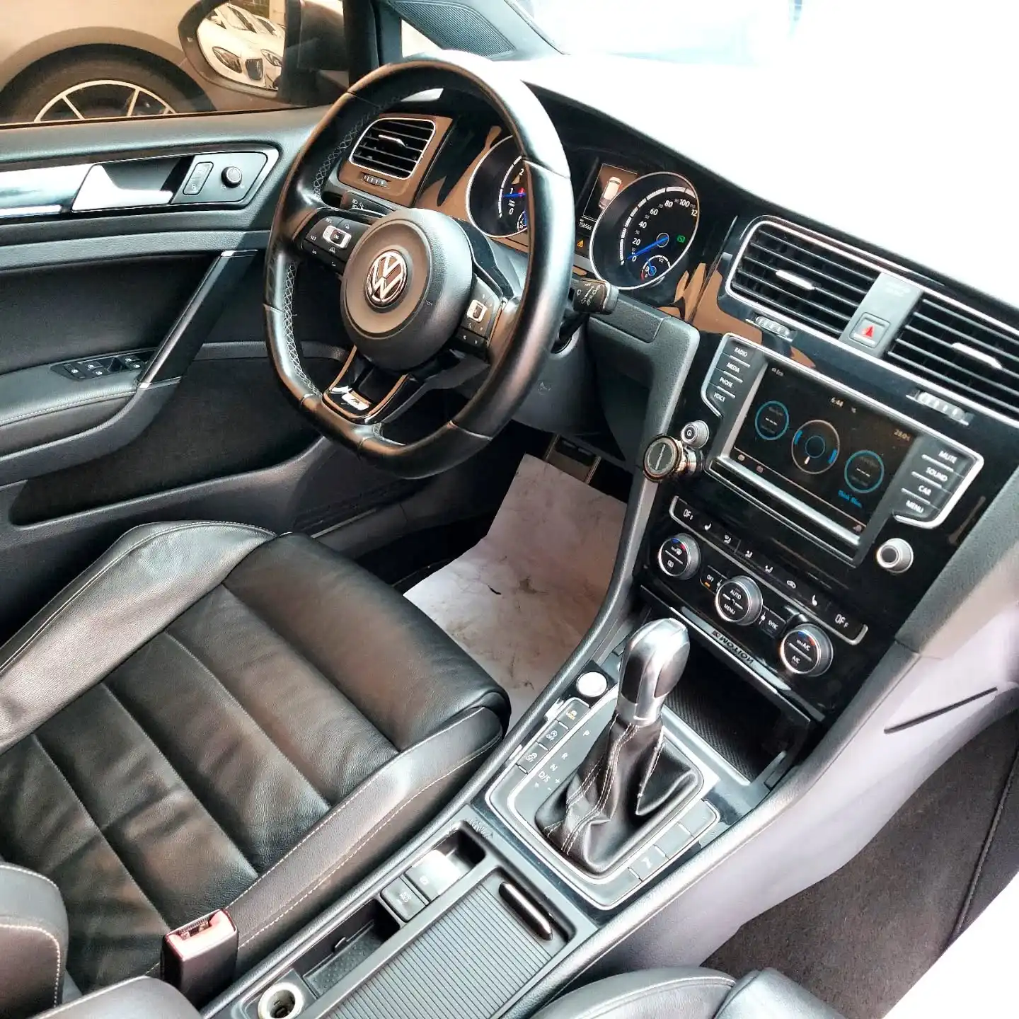 Volkswagen Golf R 2016