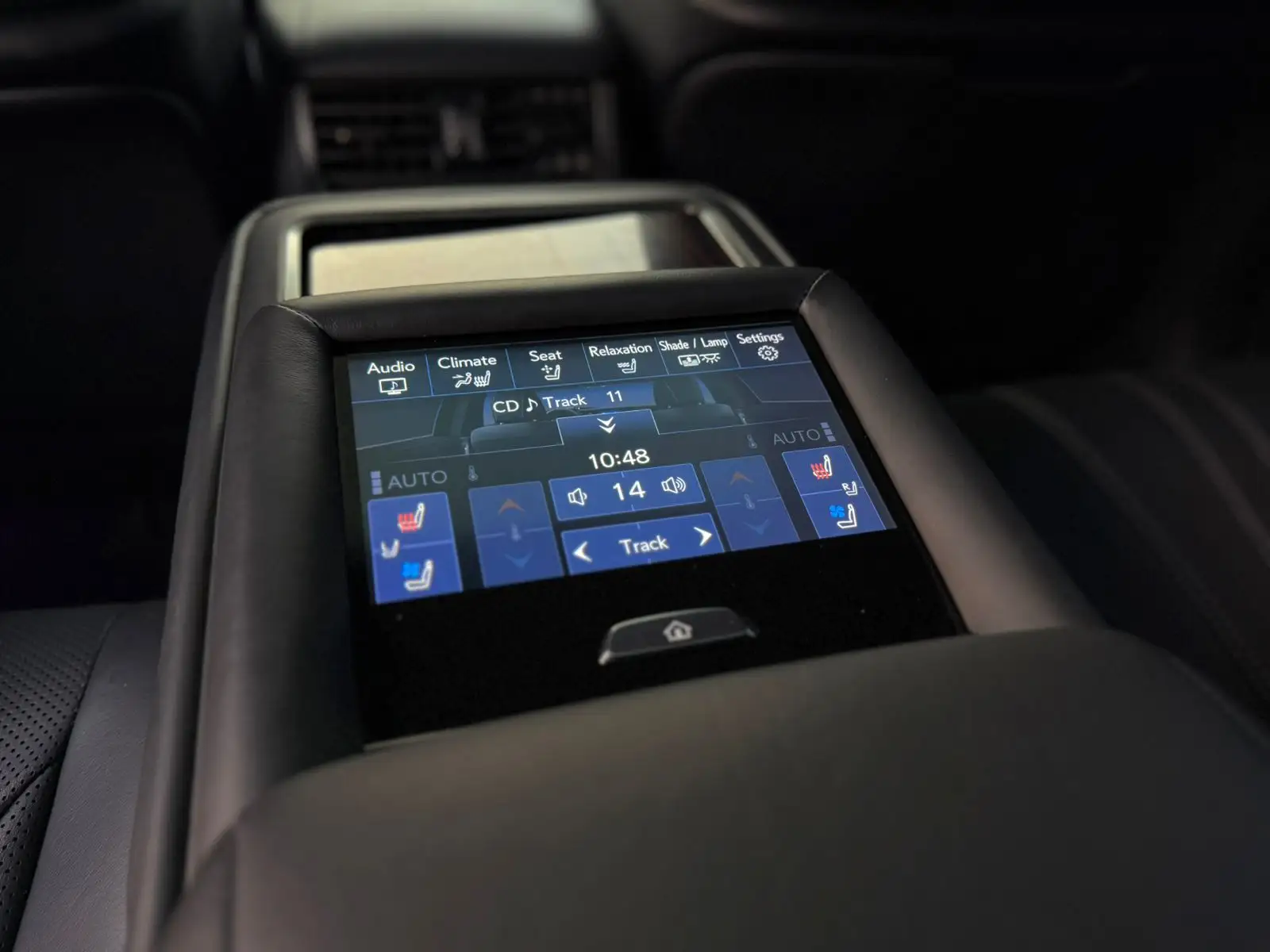 لكزس LS 2019 3.5L