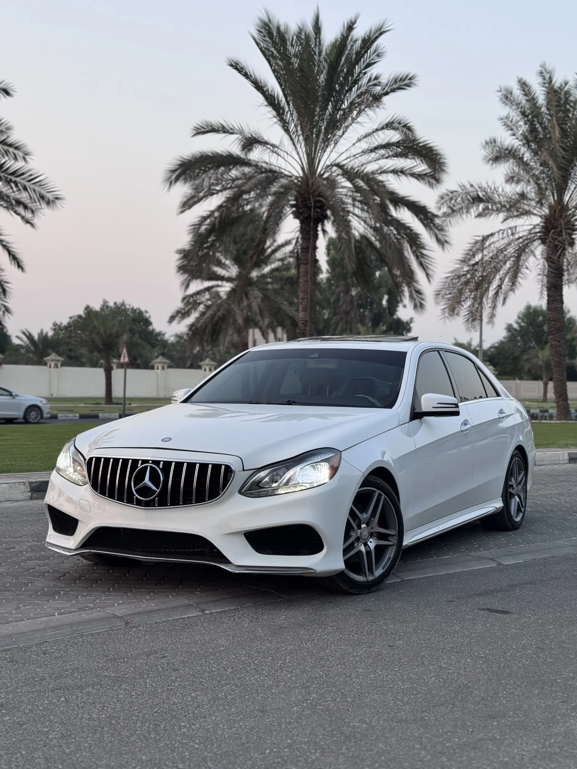 مرسيدس بنز E Class 2014 3.5L