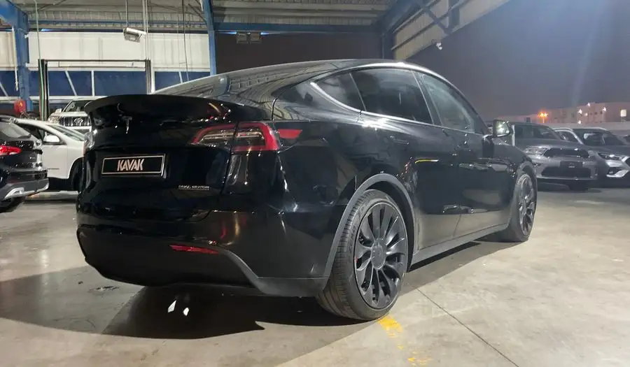 تسلا موديل Y 2023