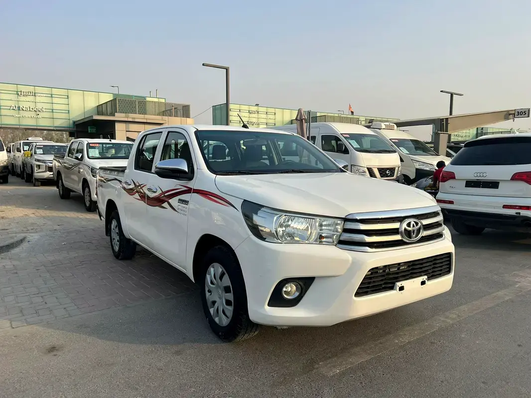 تويوتا هيلوكس 2021