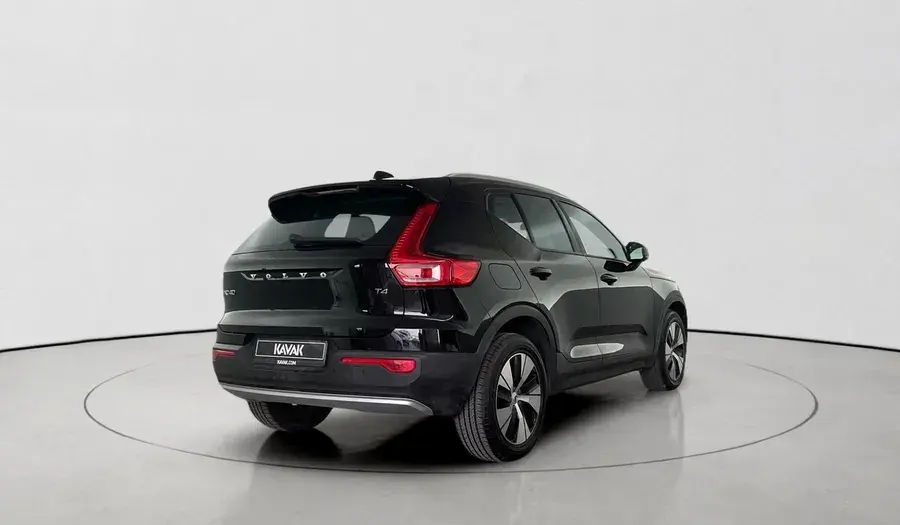 Volvo XC40 2022