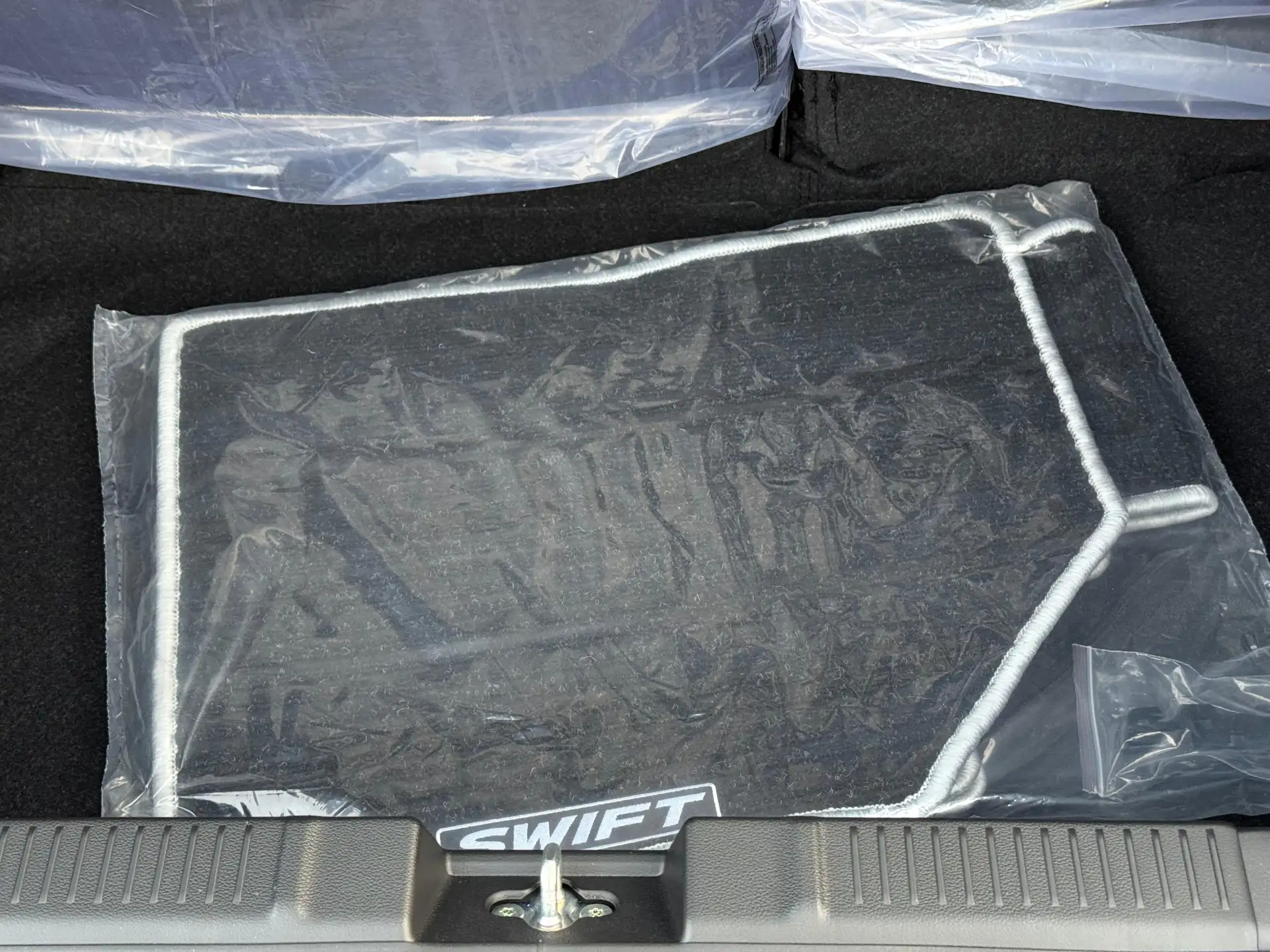 سوزوكي سويفت 2026 1.2L