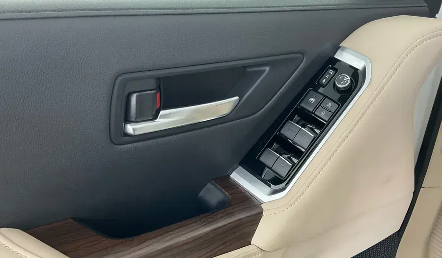 Toyota Land Cruiser 2023 4L