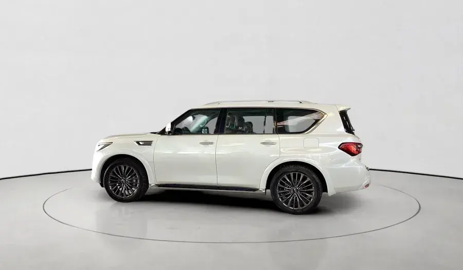 إنفينيتي QX80 2024 5.6L