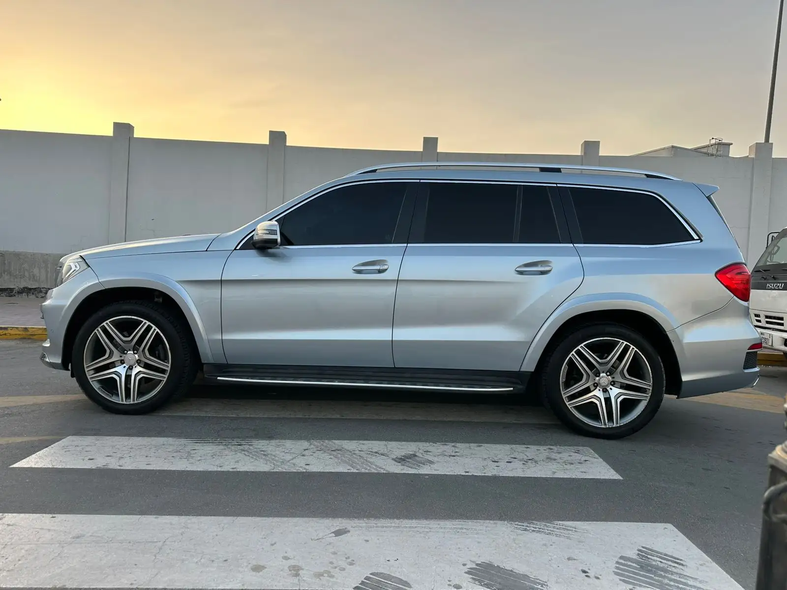 2015 Used Mercedes Benz GL Class 2015 5000L Prices for sale in UAE