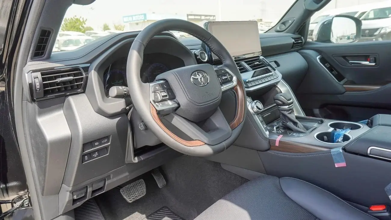 تويوتا لاند كروزر 2025 3.5L