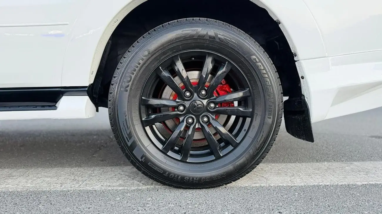 ميتسوبيشي باجيرو 2016 3.2L