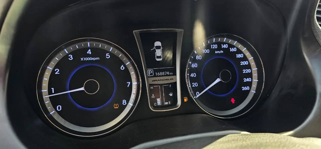 Hyundai Azera 2012 3470CC