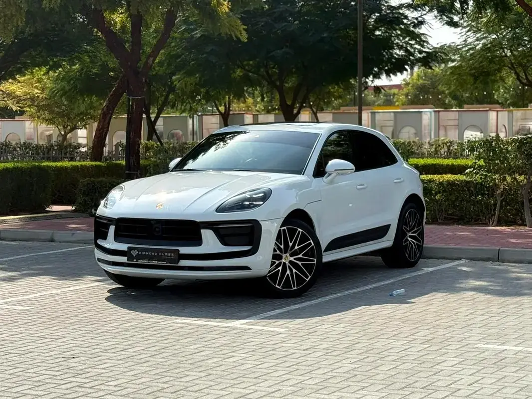 Porsche Macan 2023 2L