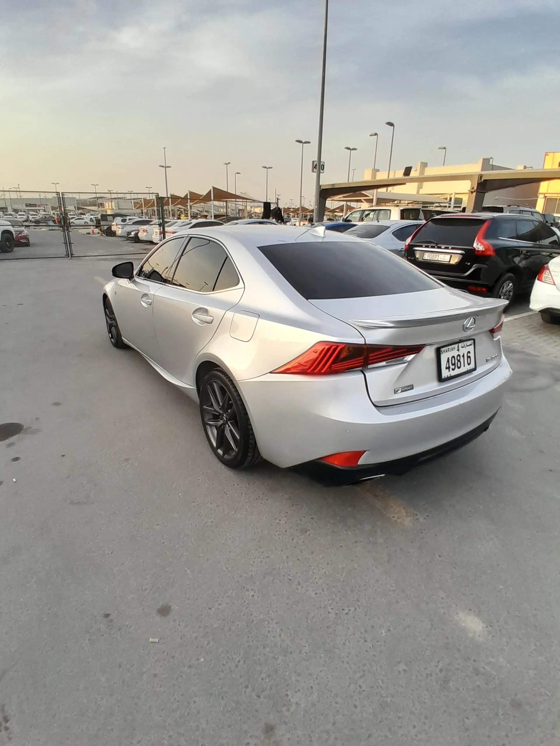 Lexus IS 2019