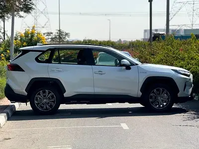 تويوتا راف ٤ 2024 2.5L