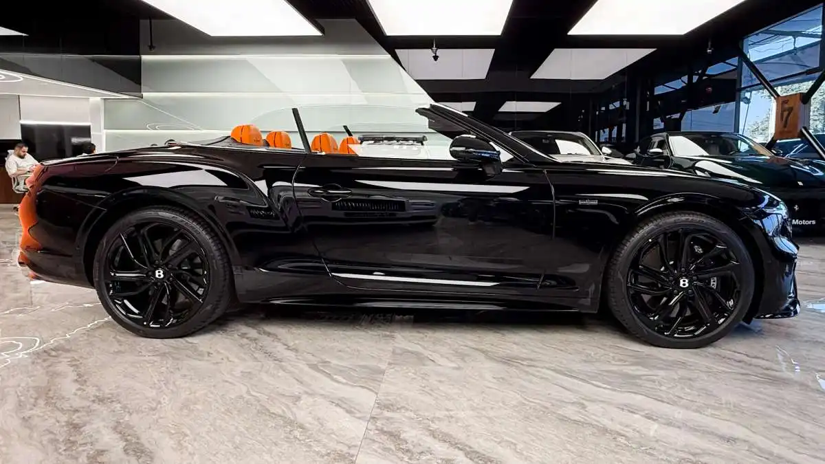 بنتلي كونتيننتال جي تي سي 2025 4L