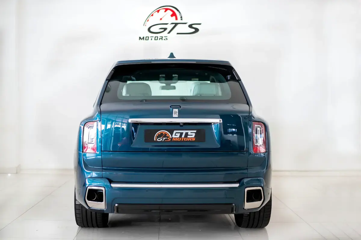 رولز رويس كولينان 2023