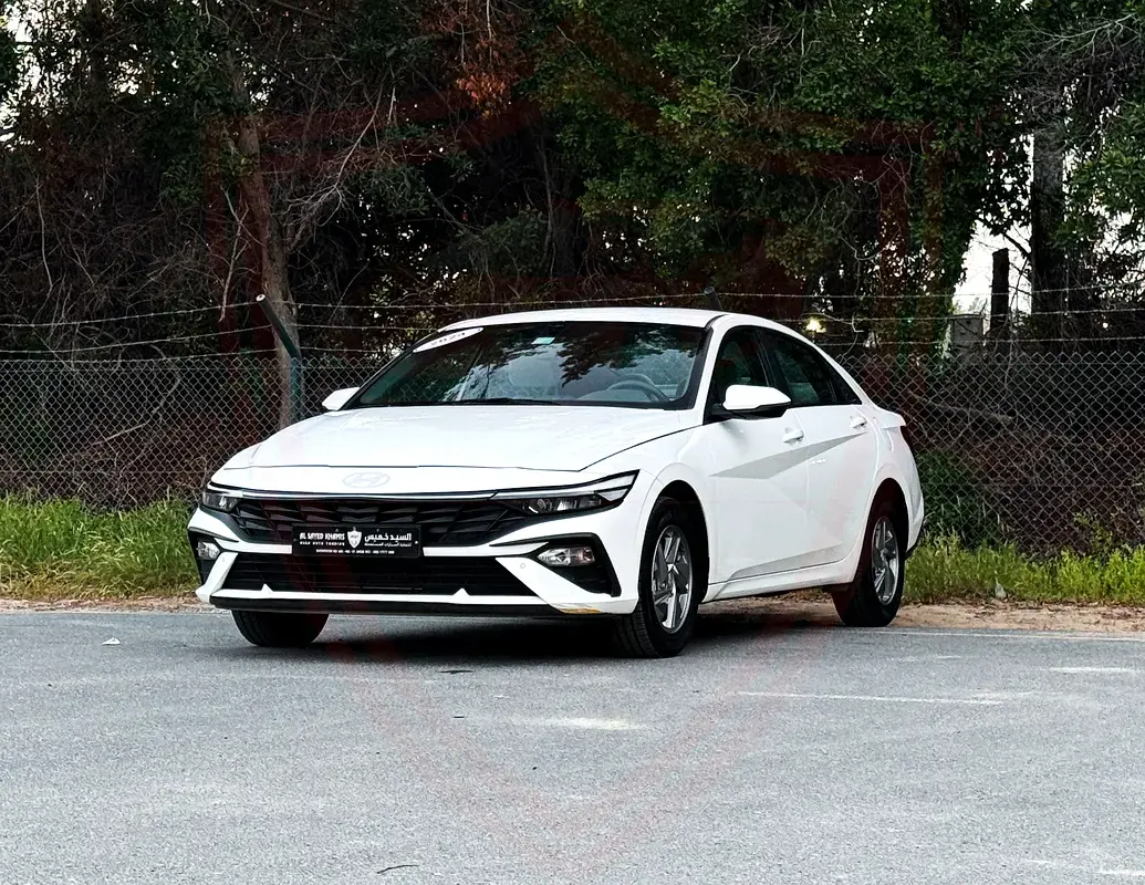 Hyundai Elantra 2024