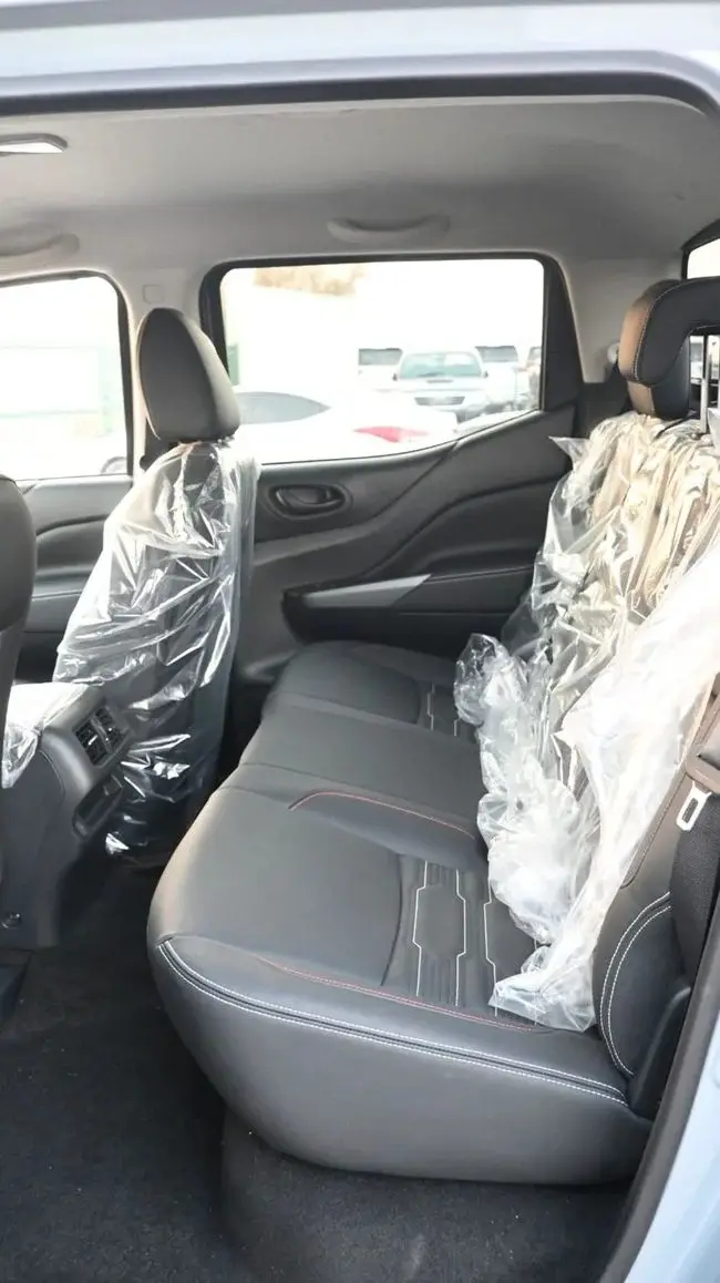نيسان نافارا 2025 2.5L